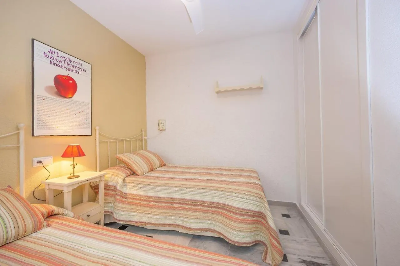 Cinema Apartments La Herradura  España